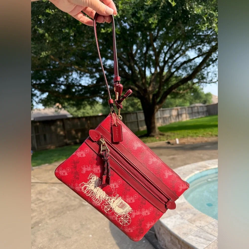 Coach Rare Red 9.25”x6.75” F84635 JAY SHELLS Horse & Carriage Gallery Pouch NWOT